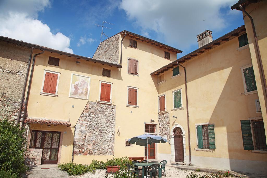 Agriturismo Licensi Del Bresa Monzambano Room photo