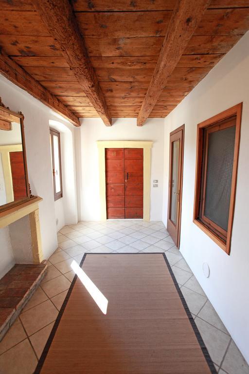 Agriturismo Licensi Del Bresa Monzambano Room photo