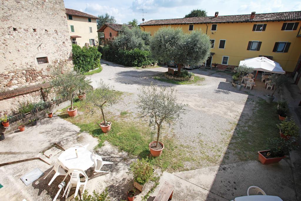 Agriturismo Licensi Del Bresa Monzambano Room photo