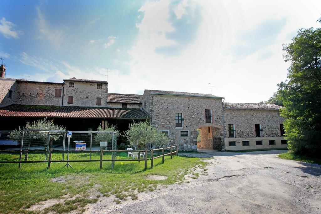 Agriturismo Licensi Del Bresa Monzambano Room photo