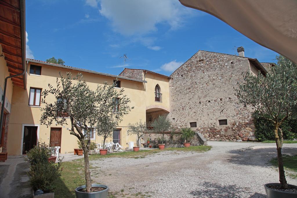 Agriturismo Licensi Del Bresa Monzambano Room photo