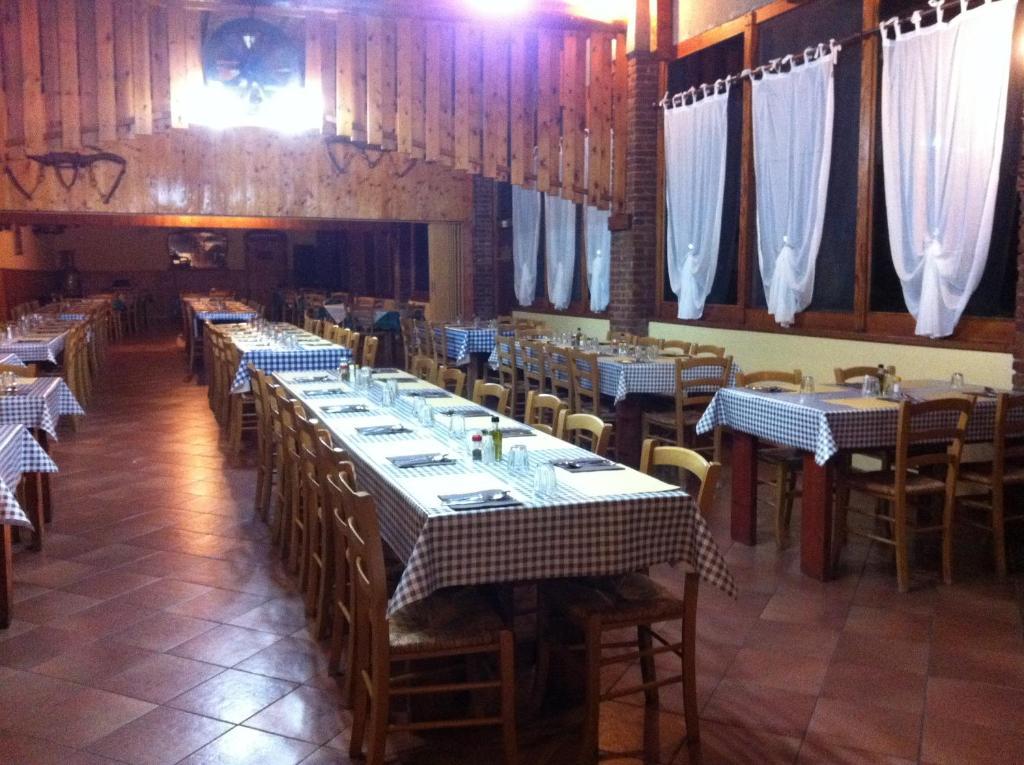 Agriturismo Licensi Del Bresa Monzambano Exterior photo