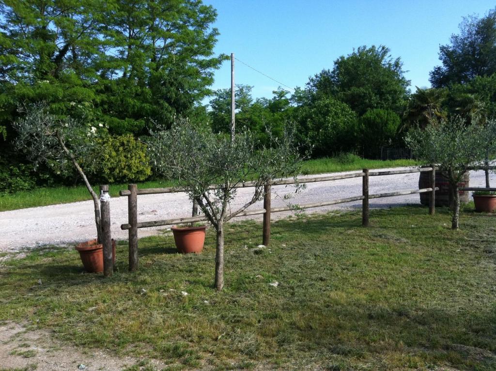 Agriturismo Licensi Del Bresa Monzambano Exterior photo