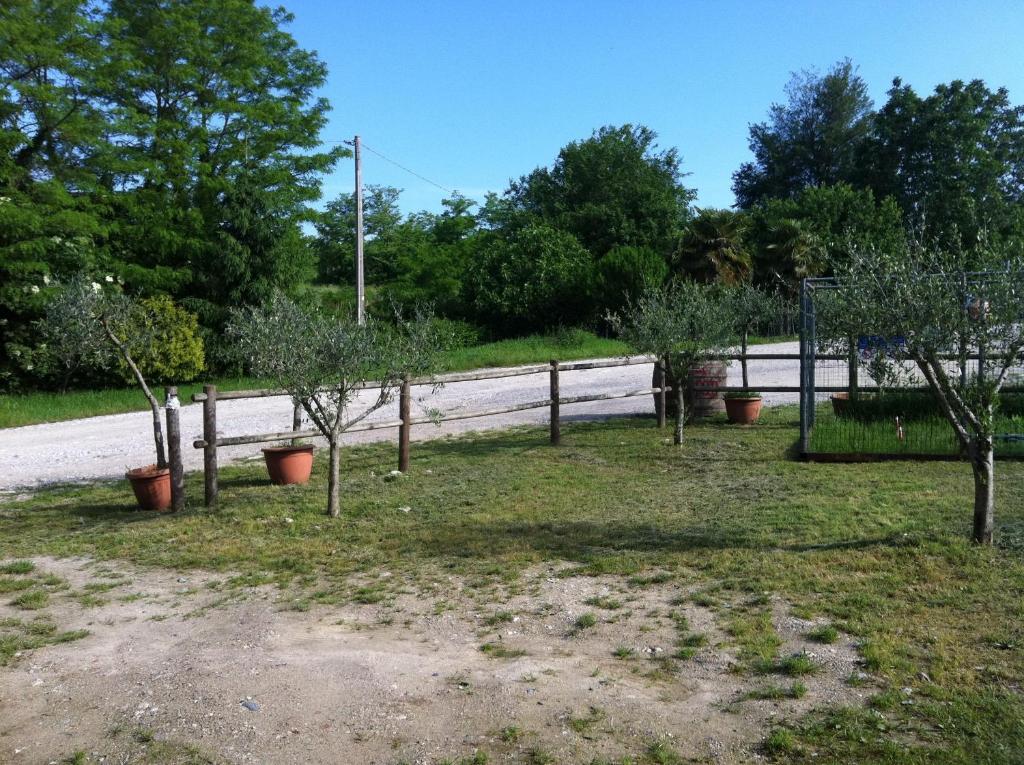 Agriturismo Licensi Del Bresa Monzambano Exterior photo