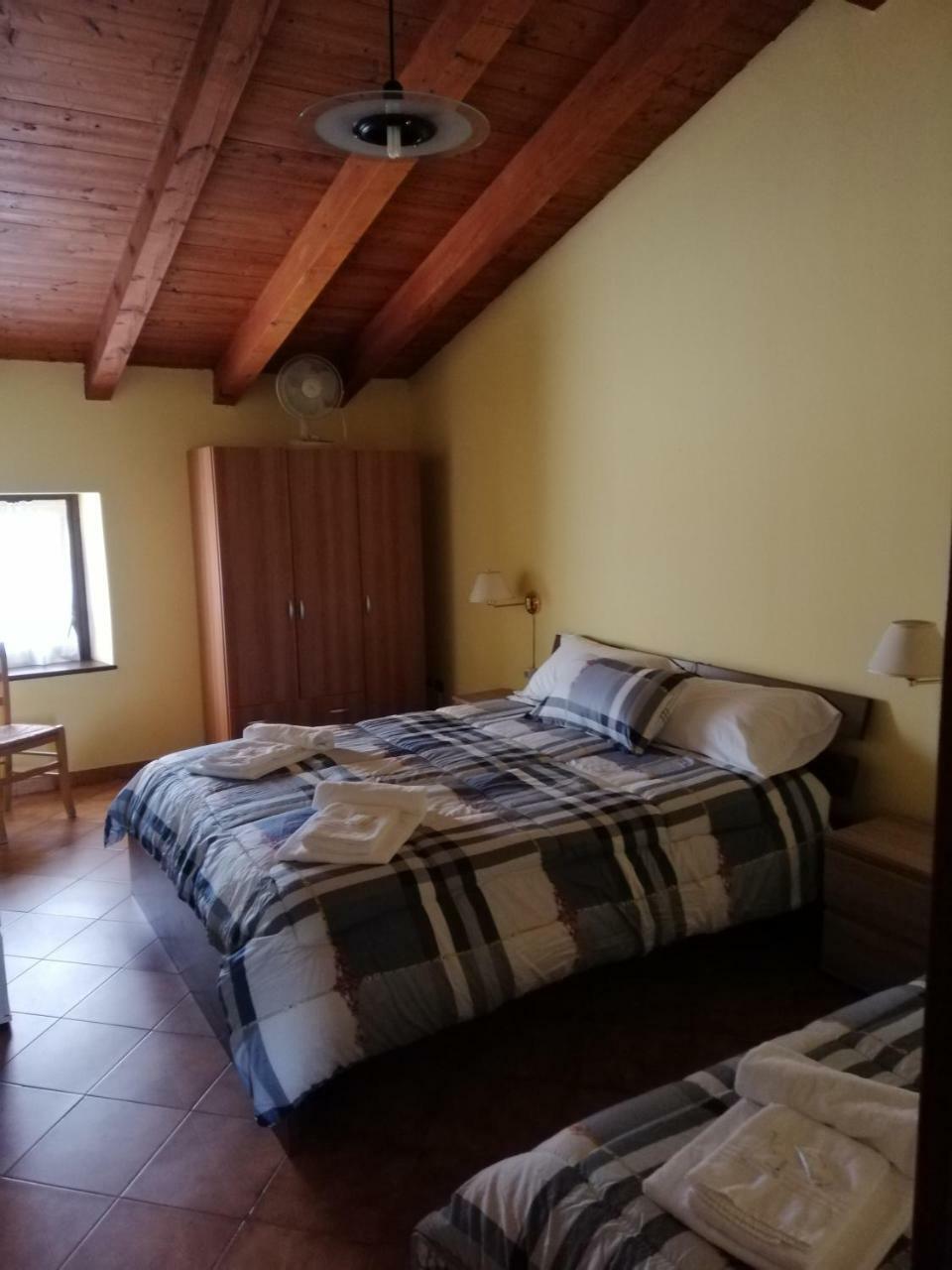 Agriturismo Licensi Del Bresa Monzambano Exterior photo